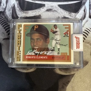 Topps Project 2020 #45 Roberto Clemente Grotesk Artist Auto #/15 - Picture 1 of 2