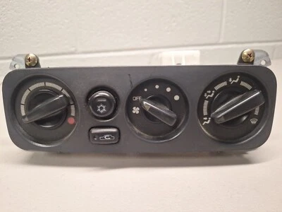 2000 2001 2002 2003 2004 MITSUBISHI MONTERO SPORT HEATER A/C CLIMATE CONTROLS - Image 1 of 4