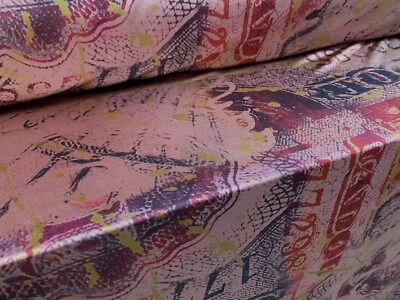 Tela elástica de jersey de discoteca brillante, por metro - estampado de billete de banco rosa oscuro Foto 1 de 4