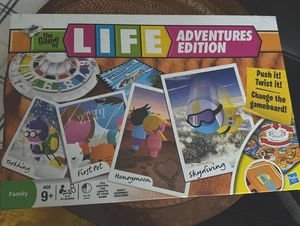 THE GAME OF LIFE Adventures Edition Hasbro 2010 Complete LOVELY CONDITION - Picture 1 of 10