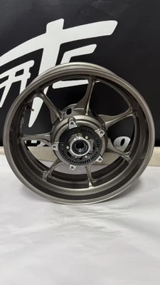 Suzuki Hayabusa 2025 * rayado * despegue rueda trasera de fábrica OEM 64111-10L01 Foto 1 de 4