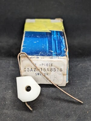 NOS 1965-68 MERCURY MONTEREY MARUADER MARQUIS INTERRUPTOR DE SINAL DE LUZ DE FREIO DE ESTACIONAMENTO - Imagem 1 de 4