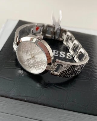 Brazalete de acero inoxidable Guess U1228L1 para mujer esfera plateada tono plateado Foto 1 de 4