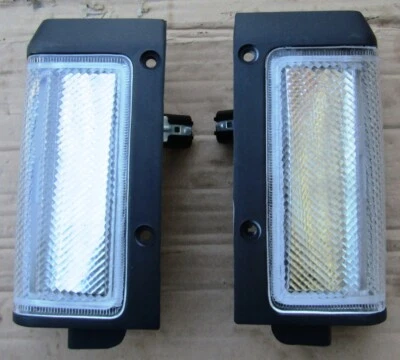 FITS NISSAN D21 KC HARDBODY TRUCK MODEL 1986 92 FRONT CORNER SIDE LIGHT PAIR L R - Image 1 of 4