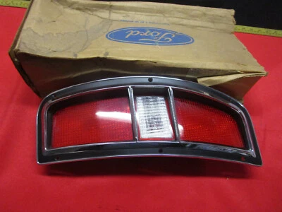Ford Galaxy 1971 1972 y LTD VAGÓN LUZ TRASERA MONTAJE IZQUIERDA NOS COUNTRY SQUIRE Foto 1 de 4