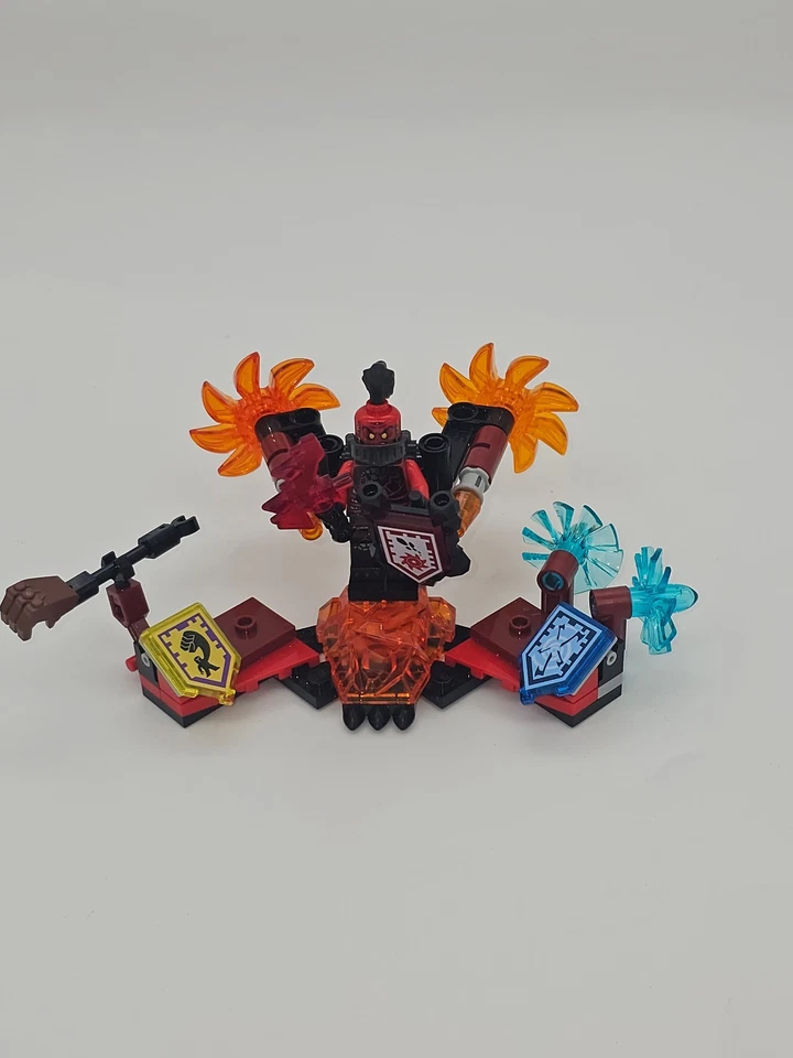 lego nexo knights #70338 Ultimate General Magmar mini figure Foto 1 de 4