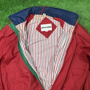 Vintage 90s Pierre Cardin Red Zip Herren Jacke rot Raglanärmel versteckte Kapuze M - Bild 1 von 4