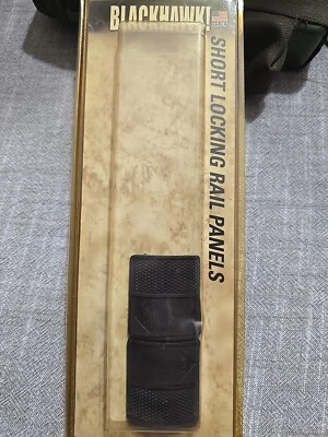 Paneles de riel de bloqueo cuádruple BlackHawk Short Picatinney negros 2 paneles por paquete Foto 1 de 2