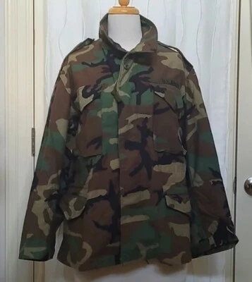 Vintage US Army Cold Weather Parka Woodland Camouflage Medium Short - Image 1 of 4
