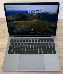 MacBook Pro 13″ A1989 2019 2.4GHz i5 8GB 250GB macOS Sequoia Retina Display - Afbeelding 1 van 7