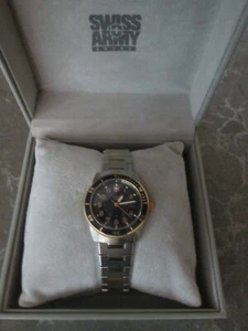 Original Swiss Army Wrist Watch Lancer 100 Bracelet Two Tone Mid-Size New 24289 - Picture 1 of 3