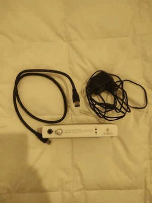 Behringer Fca202 Scheda Audio - Con Cavo Firewire E Alimentatore  - Immagine 1 di 2