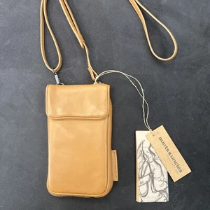 aunts & uncles Leder Handytasche Jamie's Orchard Cloudberry Cognac Neu 79€ Cross - Bild 1 von 7