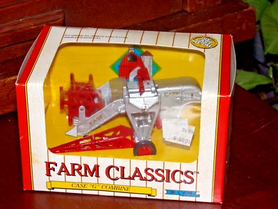 Ertl Farm Classics CASE G COMBINE Die-Cast 1/43 Scale #2622 Mint In Box - Image 1 of 4