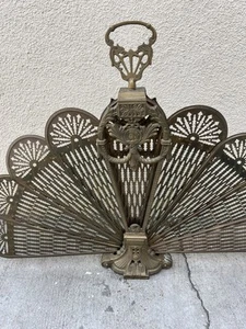 Vintage Brass Art Deco Ornate Folding Fireplace Screen Peacock Fan - Picture 1 of 4