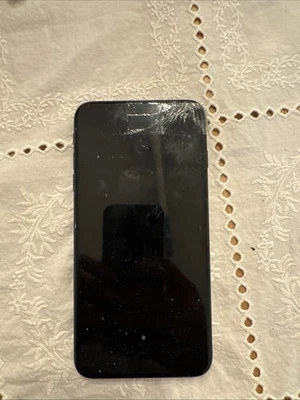 IPhone 7 Plus Rotto. Non Sì Accende.  Bloccato Da iCloud . - Immagine 1 di 2