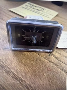 A315. 1967 Volkswagon Bus Clock - Picture 1 of 7