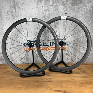 Decollo nuovo! Officine Mattio 40mm Carbon Tubeless Disc Set Ruote Carbon-Ti 1459g - Foto 1 di 10