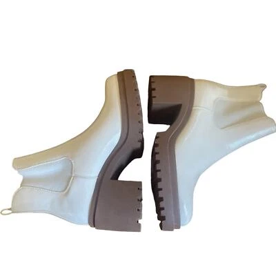 NWOT Diba Boots Womens 9.5 CHELSEA Patent Leather Chunky Platform Pull On Cream — 第 1/4 张图片