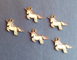TINY ENAMEL LAVENDER MANE UNICORNš¦CHARMS -JEWELRY, DOLLHOUSE, CRAFTS 14mm -5pcs - Picture 1 of 3