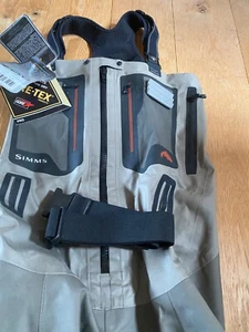Simms G4 Z Zipped Stockingfoot Waders - Size Small New with Labels No Box - Picture 1 of 8