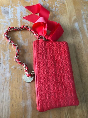Cartera Deux Lux roja imitación cuero trenzado + mango de metal tono dorado Foto 1 de 3