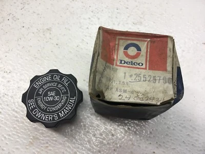 Крышка маслозаливной горловины AM Pontiac Firebird Turbo 1989 NOS Delco подлинная 25525796 - Изображение 1 из 4