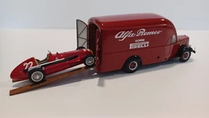 Alfa Romeo Special Edition Set - Transporter & Racecar - Picture 1 of 9