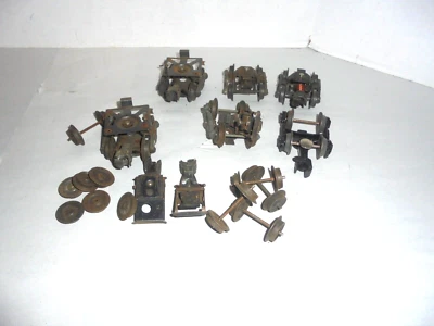 LIONEL LOT OF FREIGHT CAR WHEEL TRUCKS - Image 1 of 3