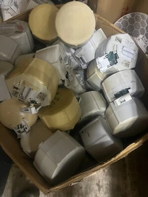 MikroTik SXT LTE  (RBSXTR&R11e) UNTESTED SELLING FOR NON WORKING/SCRAP PRICE - image 1 of 2