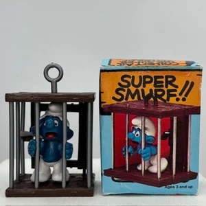 Estatuilla de colección Schleich Peyo Jaula de prisioneros Pitufos 40212 Prisionero Jaula Pitufo - COMPLETA - Imagen 1 de 21