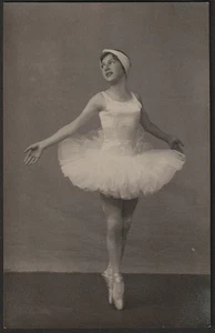 Foto tamaño postal BALLET joven bailarina de ballet amateur - Imagen 1 de 1