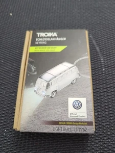 Schlüsselanhänger mit weißem LED- Licht, Bus (VW 1962) von TROIKA - Picture 1 of 6