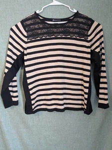 Lane Braynt schwarz und creme gestreiftes Langarmshirt mit Spitze vorne Gr. 22/24 - Bild 1 von 9