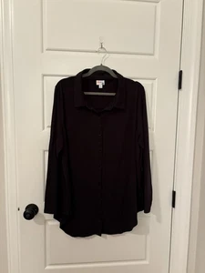 Lularoe Valentina button up top -XL- Item#590 - Picture 1 of 5