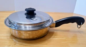 Saladmaster 9" Chirurgischer Edelstahl Soßenpfanne mit Vapo Deckel Fünf Sterne - Bild 1 von 5