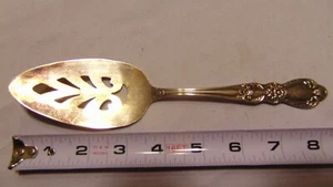 SERVITORE TORTA/TORTA INTERNAZIONALE PLACCATO ARGENTO APPANNATO "HERITAGE" BELLO! - Foto 1 di 3