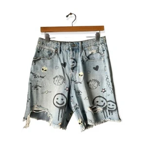 NEW Wild Fable High Rise Bermuda Denim Ufo Doodle Raw Hem Shorts Size 6 - Picture 1 of 5