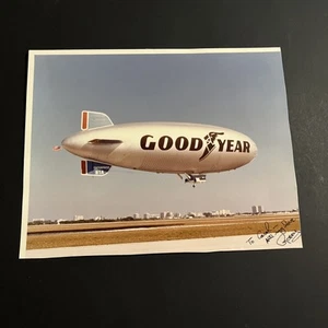 Goodyear Blimp Luftschiff Segel Foto 8” x 10” um 70er Jahre signiert - Bild 1 von 5