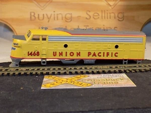 HO EMD F-7 Shell Union Pacific Diesel 1468 (050310) - Picture 1 of 12