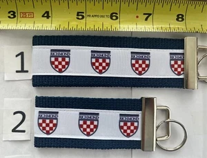 Universidad de Richmond Llavero Regalo 4 Él Su Mamá Papá Nana Llavero Medias Relleno - Imagen 1 de 1