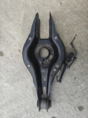 BMW 235I 340I GT XDRIVE 2014-2019 - brazo de control de suspensión trasera 6867540 OEM Foto 1 de 4