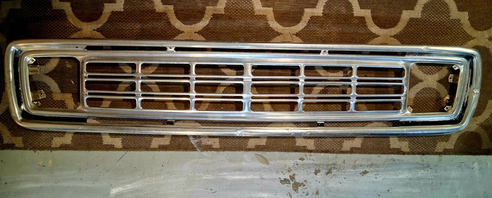 1974 1975 1976 Dodge Truck, Ramcharger D100 W100 Grill - Image 1 of 3