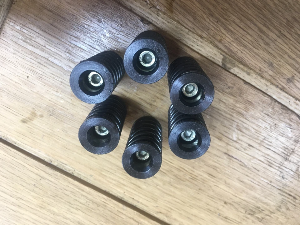 Ducati 750SS fi embrague muelles soportes + juego de pernos Foto 1 de 2