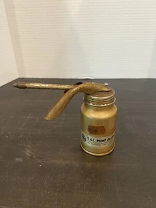 Vintage HOLLYWOOD ACCESSORIES 5 OZ Pump Oiler Advertisement Very Good Condition - Picture 1 of 6