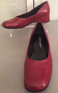 Women's 8 Andrew Gellar red leather loafers - Picture 1 of 12