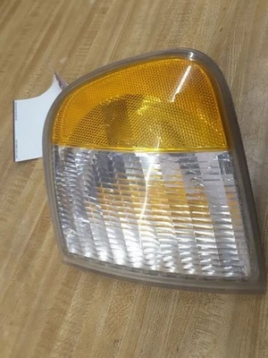 Driver Corner/Park Light And Lightning Fits 97-03 FORD F150 PICKUP 191342 Foto 1 de 4