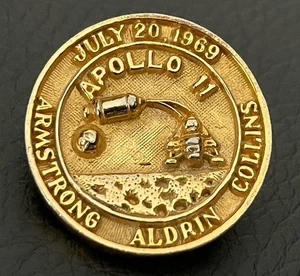 Vintage 1969 Apollo 11 Astronauts Space Mission Pin Aldrin Armstrong Collins - Picture 1 of 3