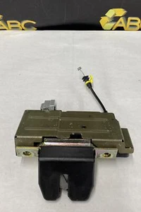 2007 Volvo XC90 Rear Liftgate Latch Assembly OEM - Picture 1 of 7
