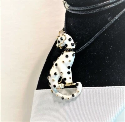 BETSEY JOHNSON  BROOCH WHITE ENAMEL CAT WITH CRYSTALS FREE BLACK LEATHER CHOKER - Image 1 of 4